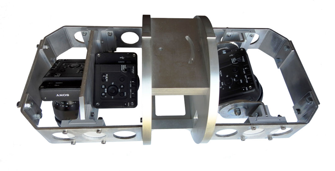 Splayed cameras pod payload